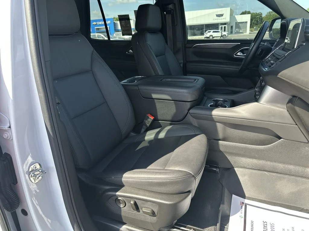 Used 2024 White Chevrolet Z71 image 32