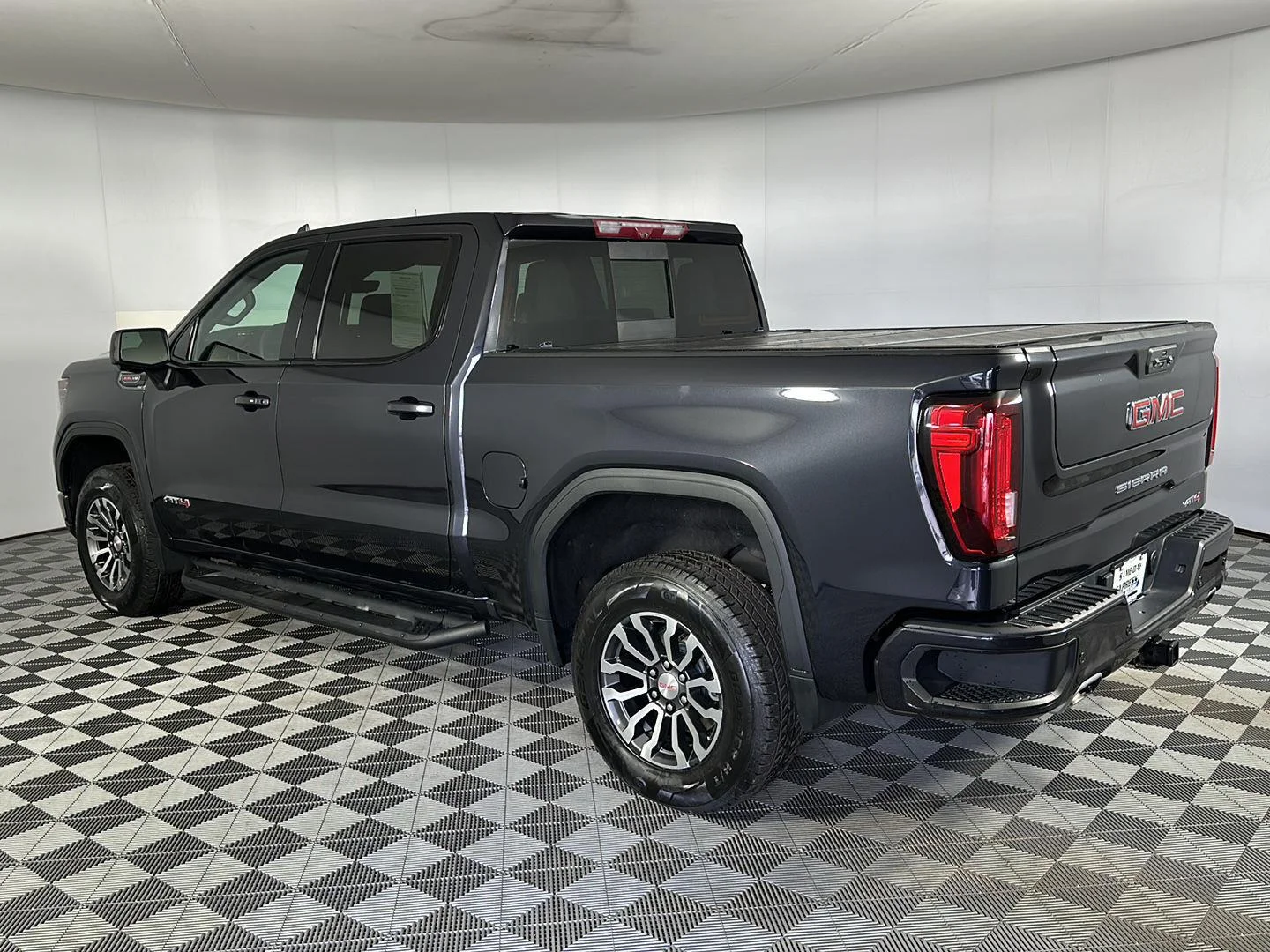 Used 2023 Titanium Rush Metallic GMC AT4 image 25