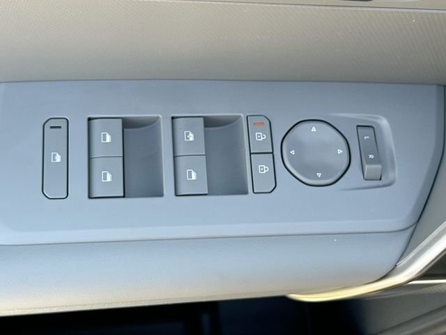 New 2027 Snow White Pearl Kia S image 18