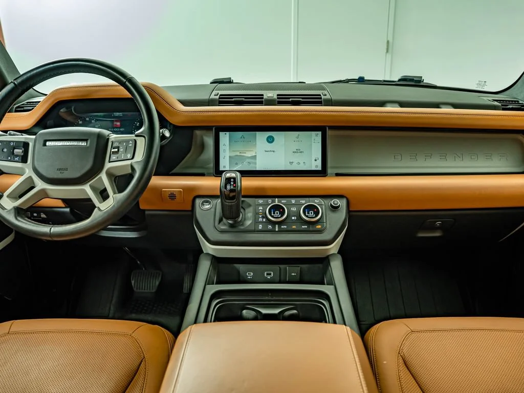 Used 2023 Pangea Green Metallic Land Rover S image 30
