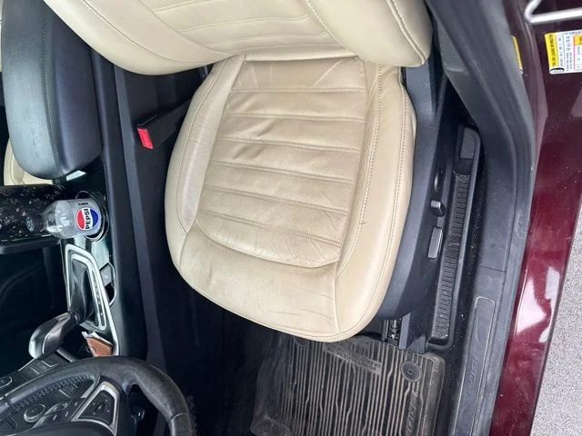 Used 2018 Red Ford SEL image 11