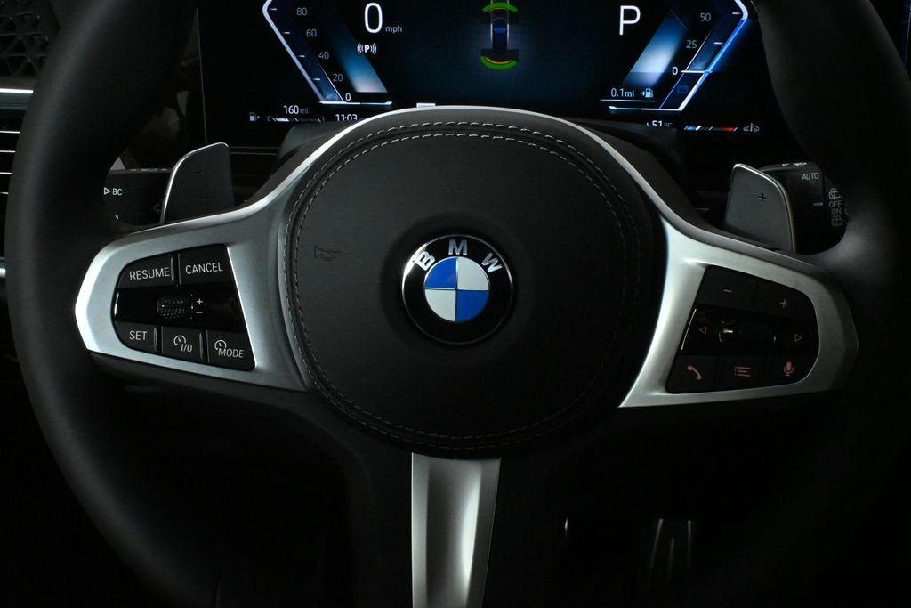 Used 2026 Black BMW xDrive40i image 19