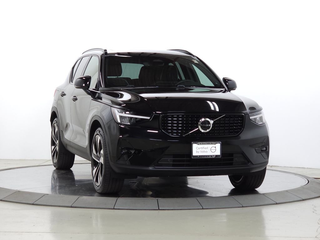 2023 Volvo XC40 Plus