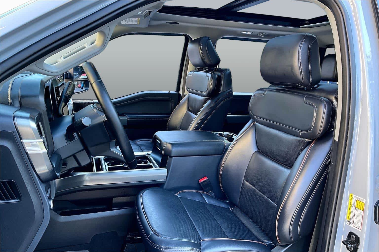 Used 2025 Glacier Gray Metallic Tri-Coat Ford LARIAT image 8