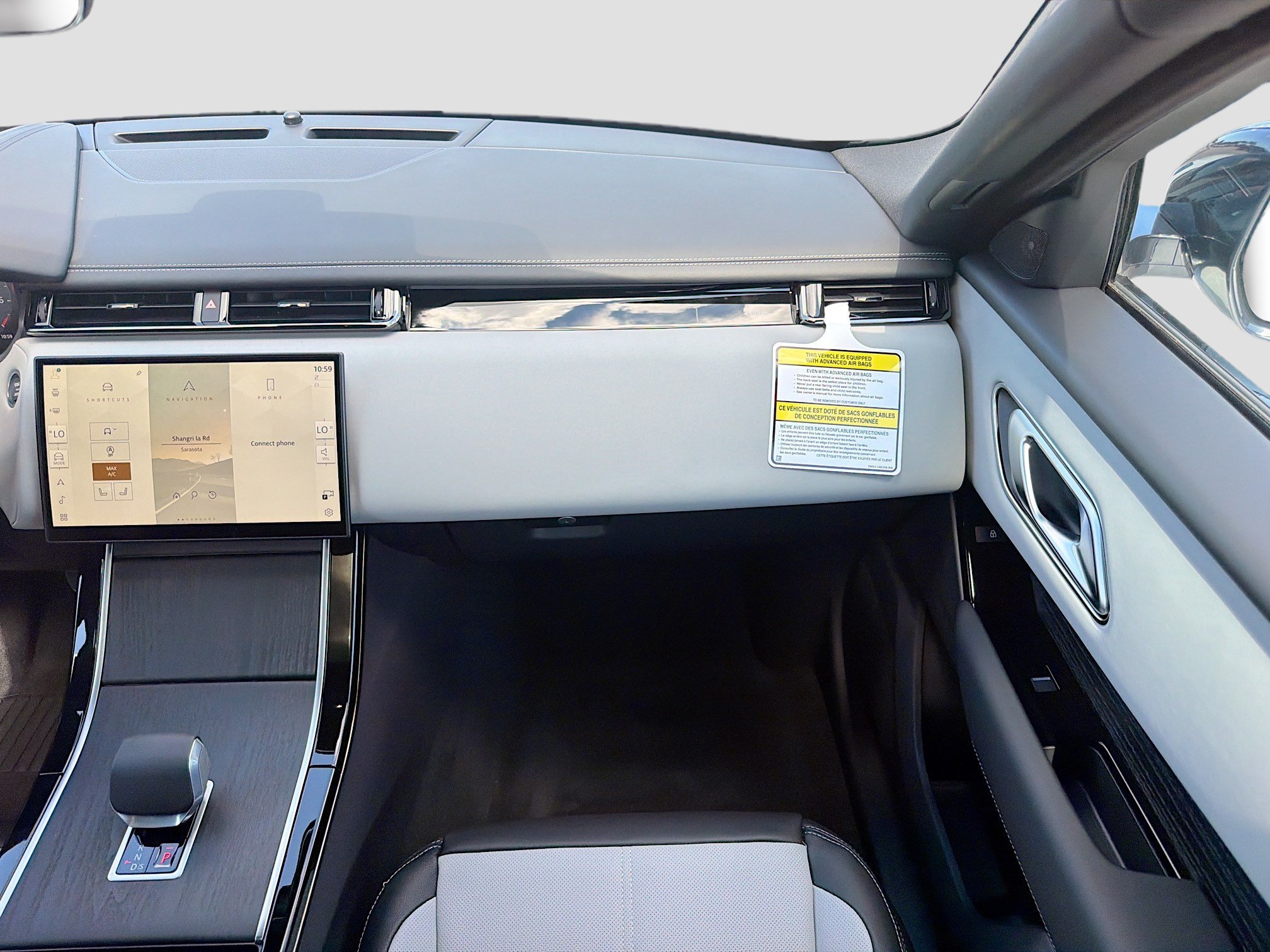 New 2026 Ostuni Pearl White Land Rover Belgravia Edition image 18