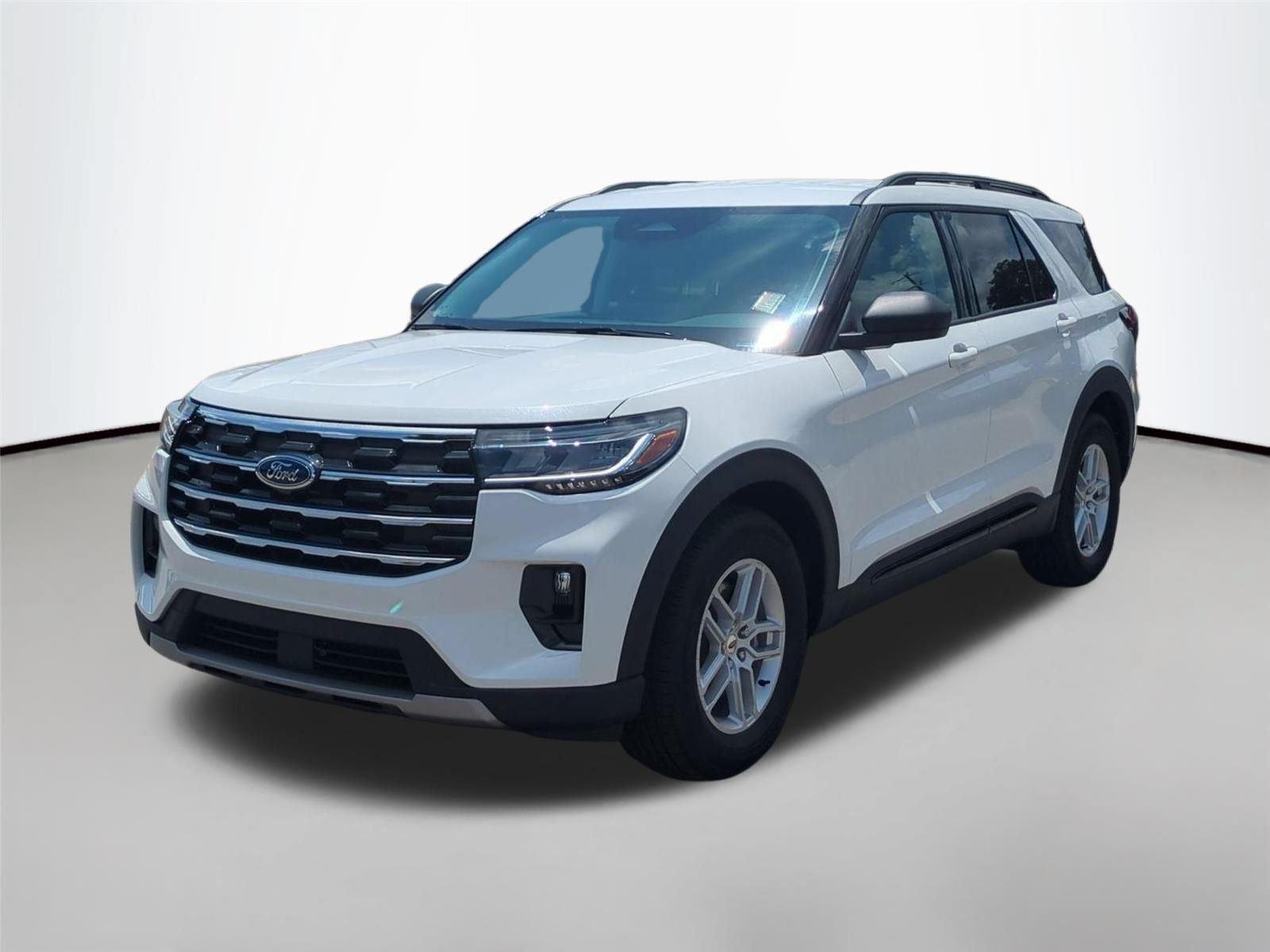 New 2026 Star White Metallic Tri-Coat Ford Active image 1