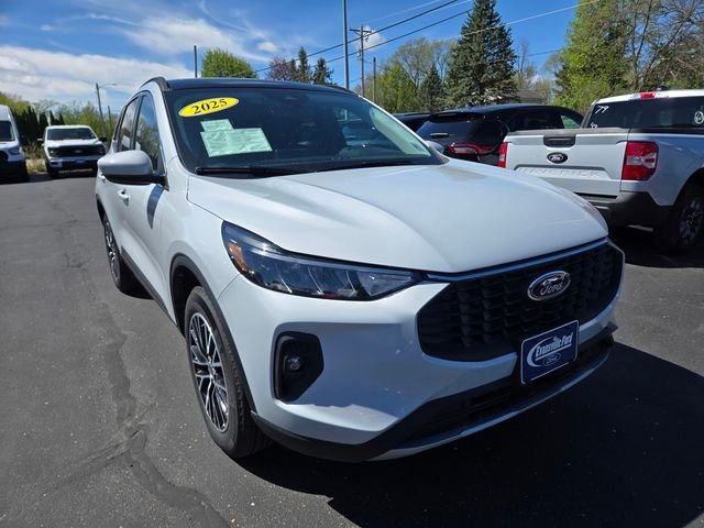 2025 Ford Escape Plug-in hybrid PHEV
