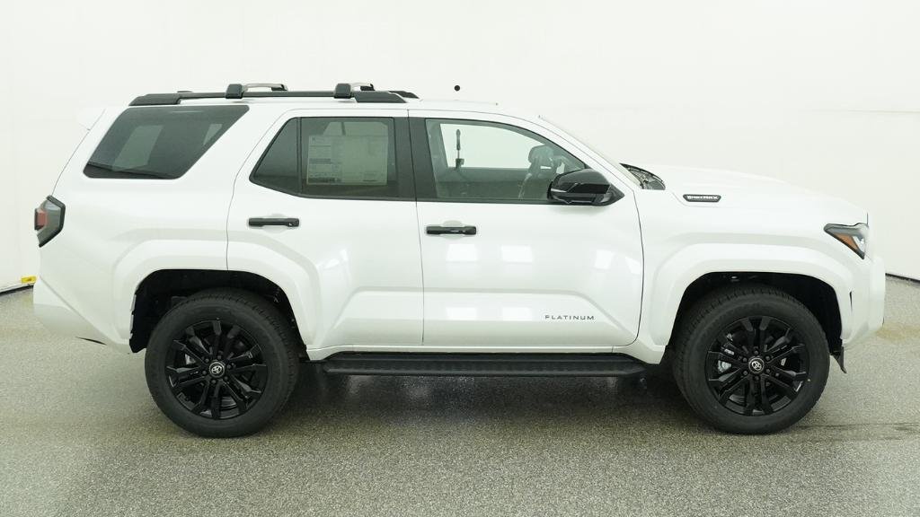 New 2026 Wind Chill Pearl Toyota Platinum image 19