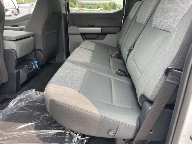 New 2026 Oxford White Ford F-350® XLT image 7