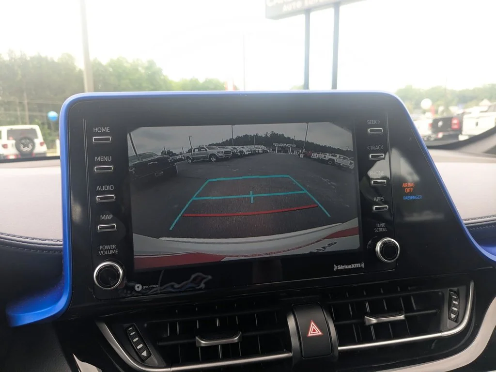 Used 2021  Toyota LE image 16