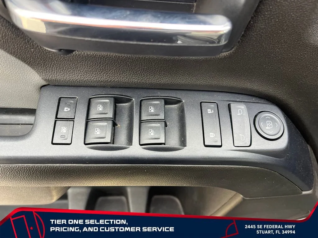 Used 2016 IRIDIUM METALLIC GMC 4WD Double Cab 144.2" image 12