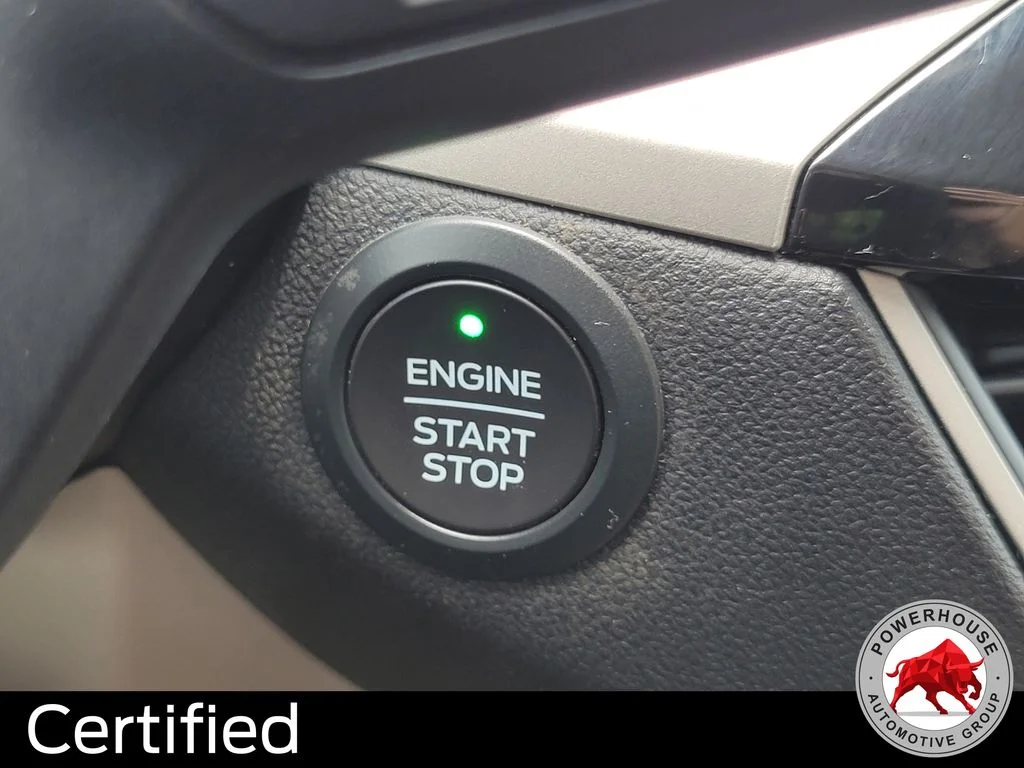 Used 2020 Black Ford SE image 36