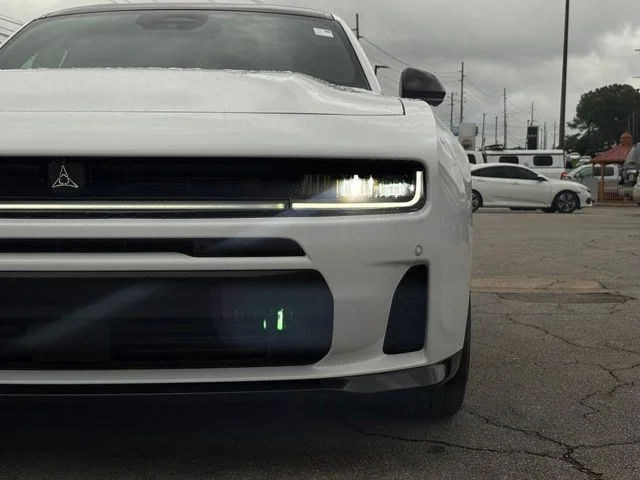 New 2026 White Knuckle Exterior Paint Dodge R/T Plus image 17