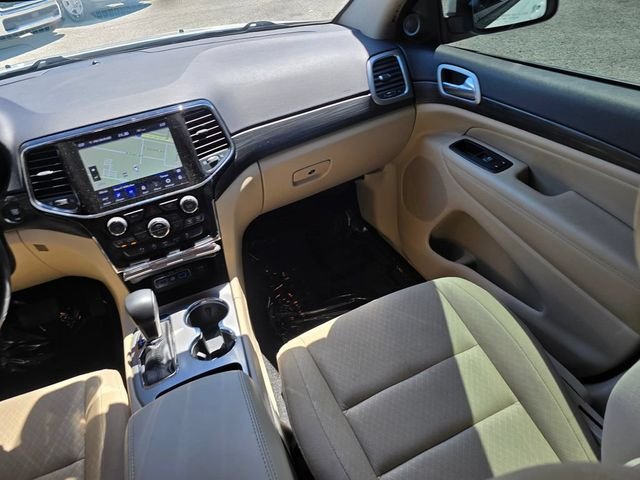 Certified Used 2022 White Jeep Laredo E image 37