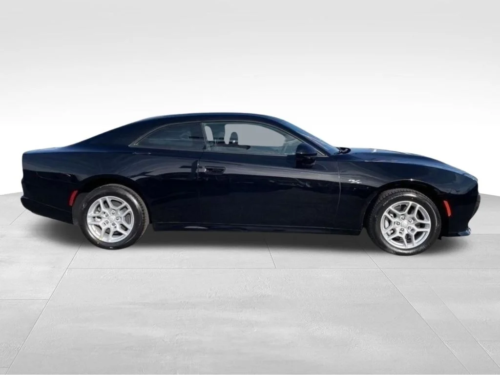 New 2026 Diamond Black Crystal Pearlcoat Dodge R/T image 6