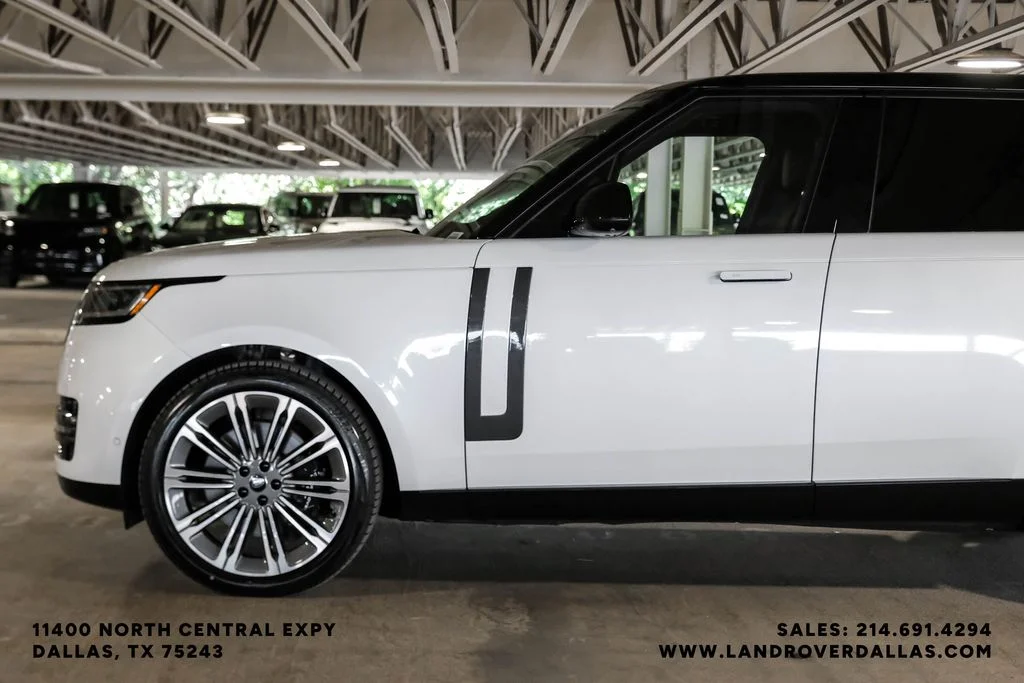 2024 Land Rover Range Rover SE - Photo 12