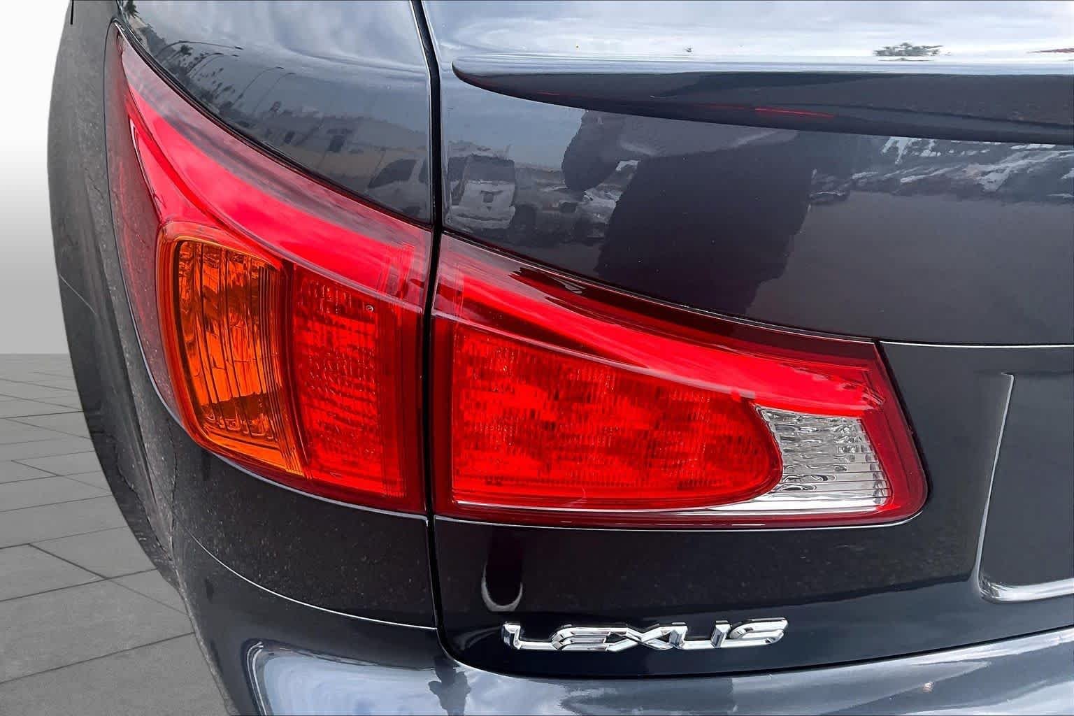 Used 2009 Smoky Granite Mica Lexus  image 28