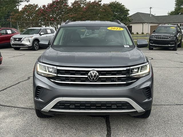 Used 2023  Volkswagen 3.6L V6 SE w/Technology image 2