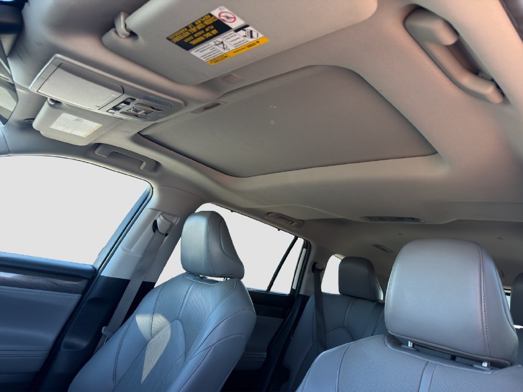 Used 2022 White Toyota Limited image 24
