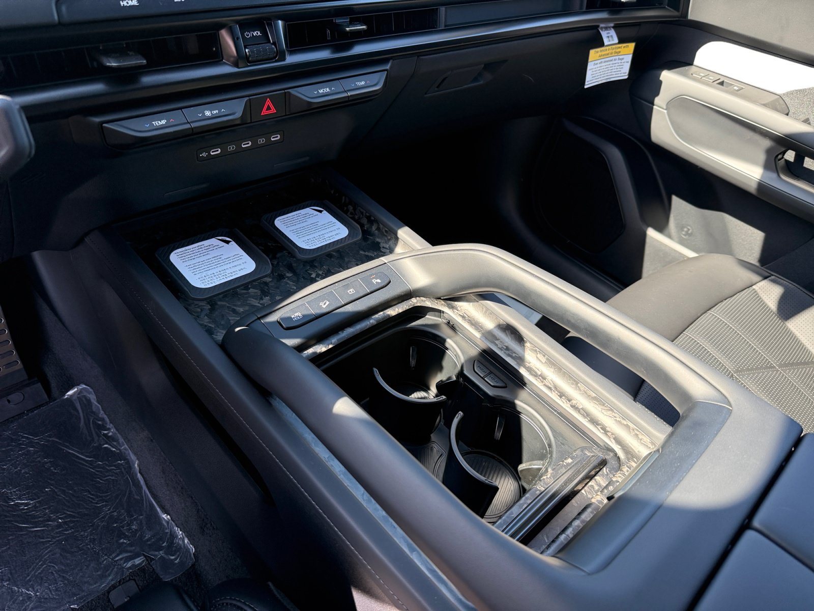 New 2027 Wolf Gray Kia X-Pro SX-Prestige image 13