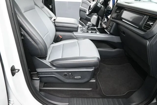 Used 2024 White Ford Lariat image 27