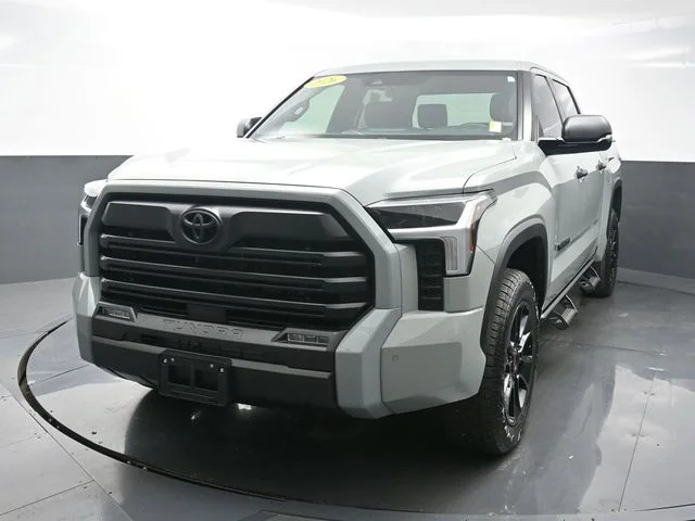 Used 2026  Toyota SR5 image 1