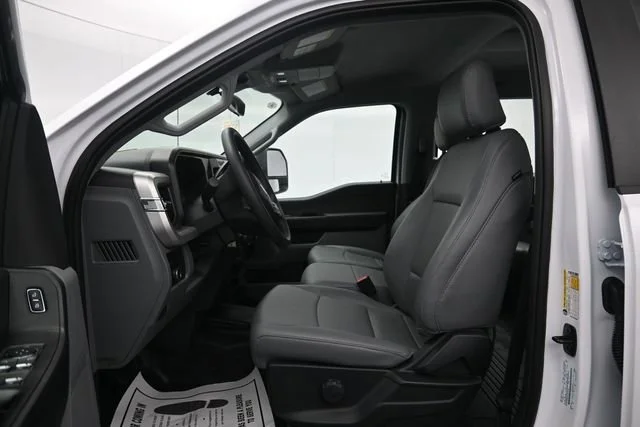 Used 2026 Oxford White Ford XL image 6