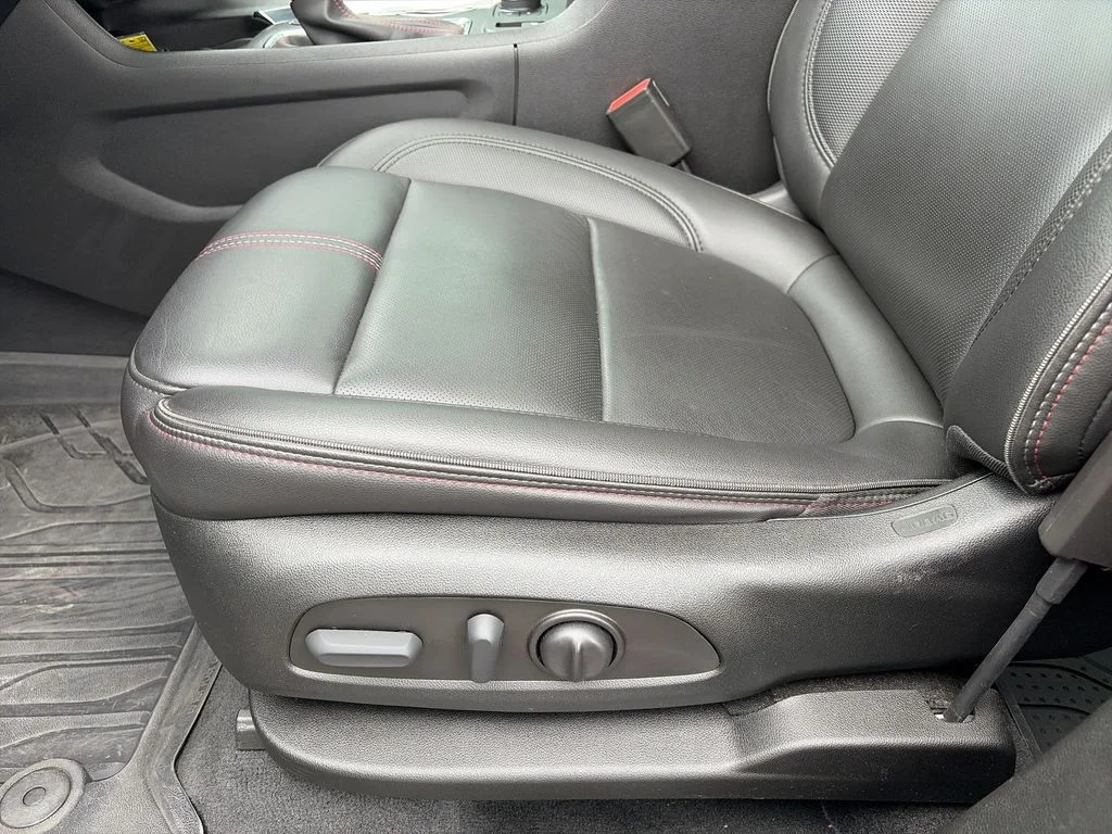 Used 2023 Gray Chevrolet RS image 12