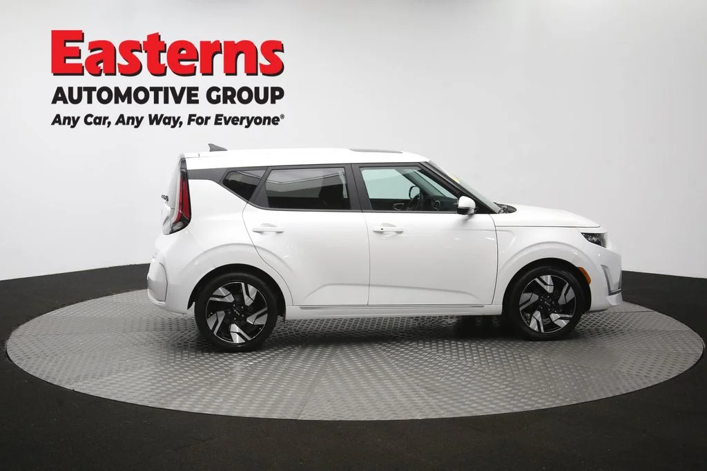 Used 2023 White Kia GT-Line image 44