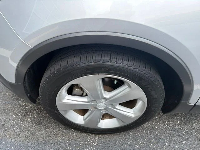 Used 2015 Silver Buick Base image 8