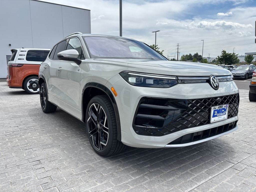 New 2026 Sandstone Volkswagen 2.0T SEL R-Line Turbo image 7