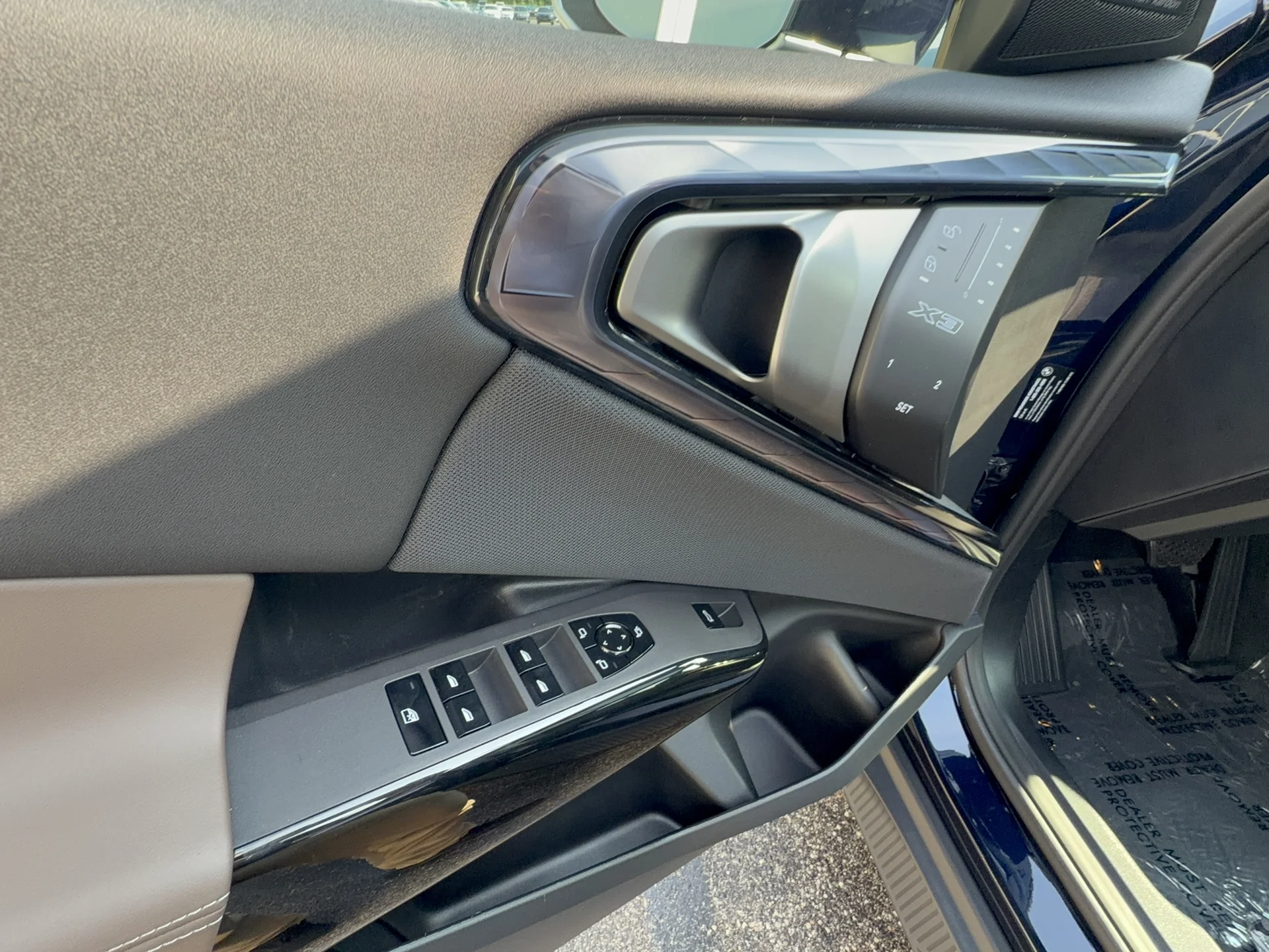 New 2026 Tanzanite Blue II Metallic BMW 30 xDrive image 8