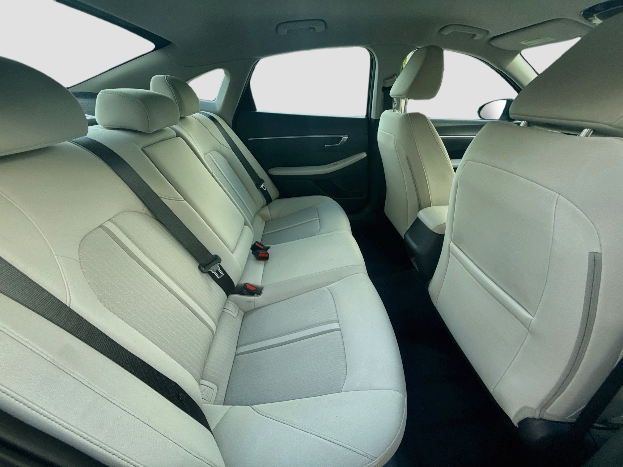 Used 2023 Hampton Gray Hyundai SEL image 25