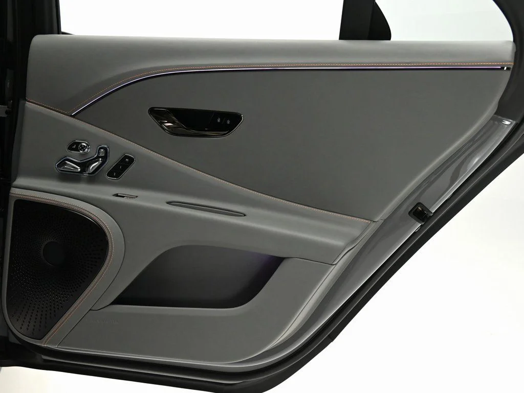 2025 Bentley Flying Spur - Photo 25