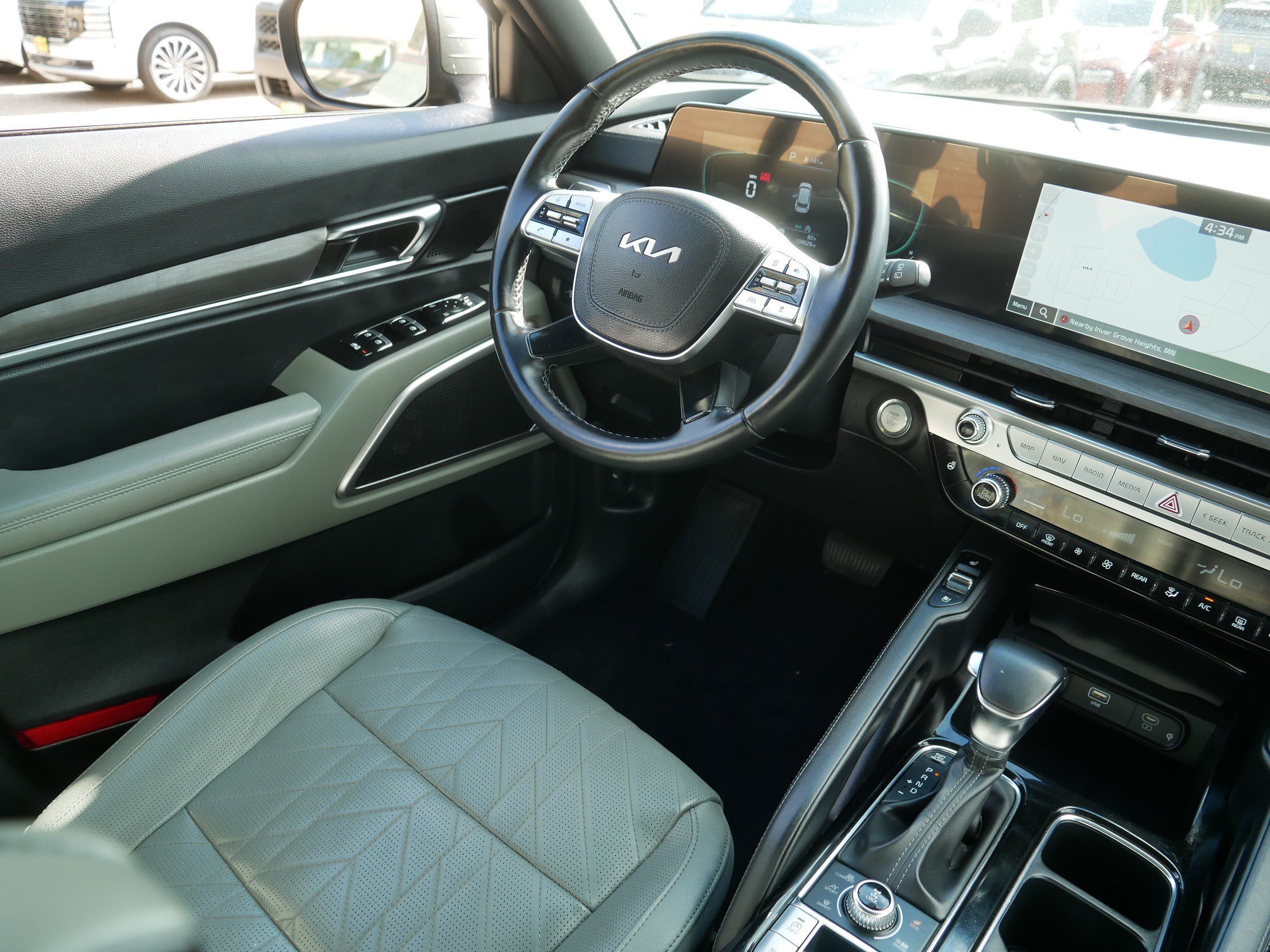 Used 2023 Jungle Green Kia EX X-Line image 9