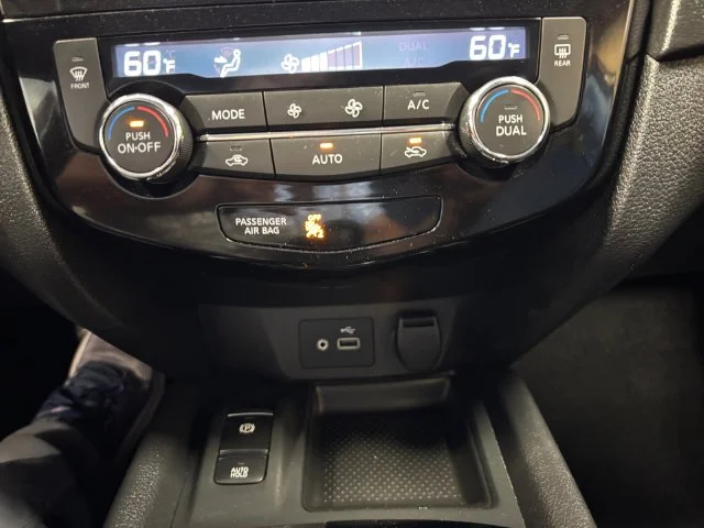 Used 2020 Red Nissan SV image 22