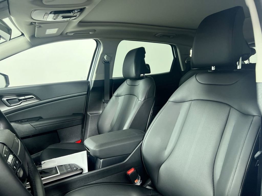 New 2026 Glacial White Pearl Kia EX image 14