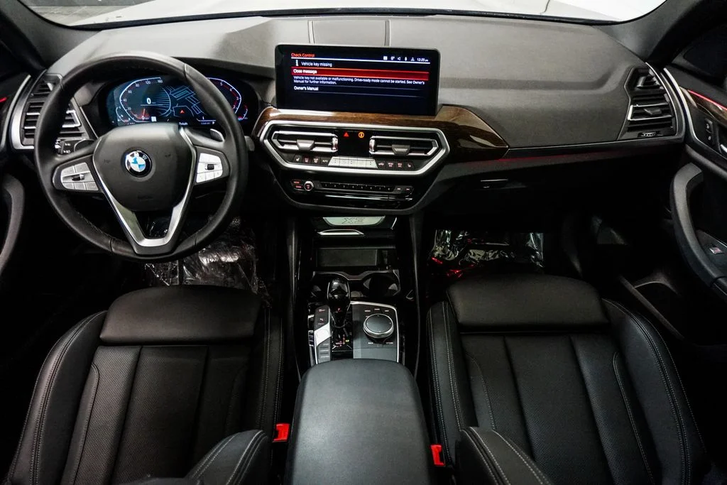 Used 2022 Black BMW sDrive30i image 13