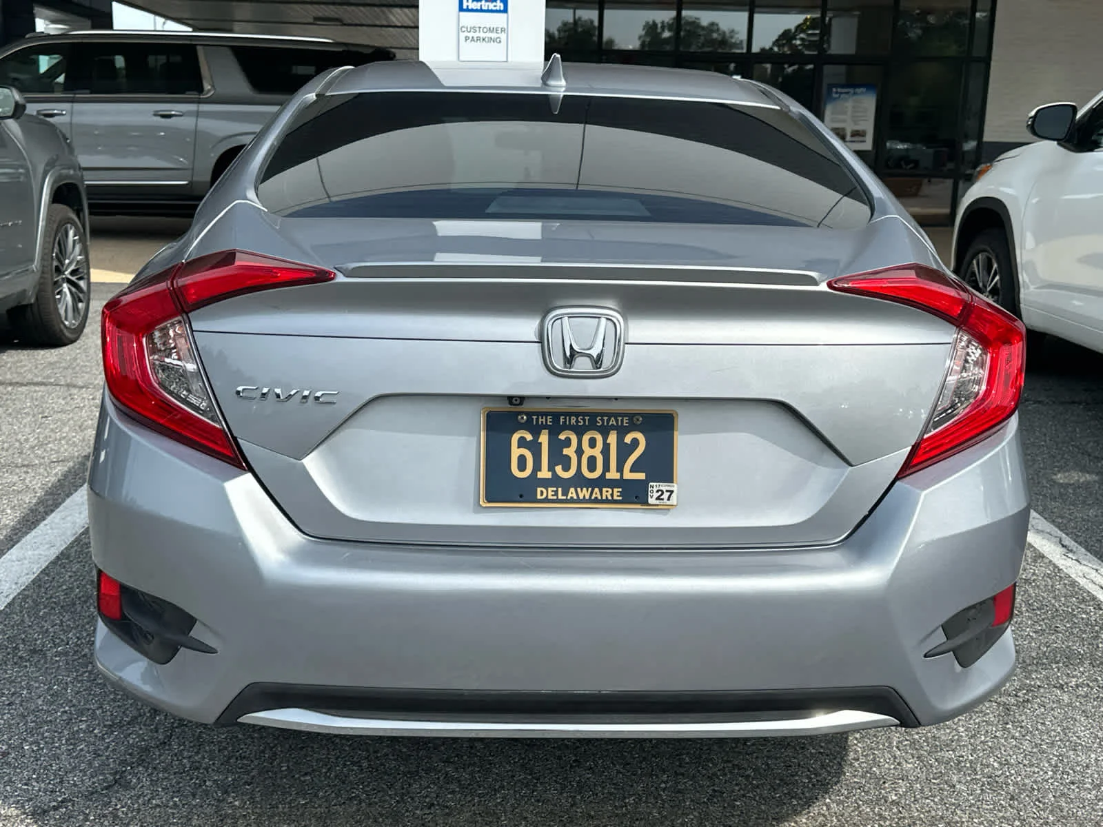 Used 2019 Lunar Silver Metallic Honda EX image 5