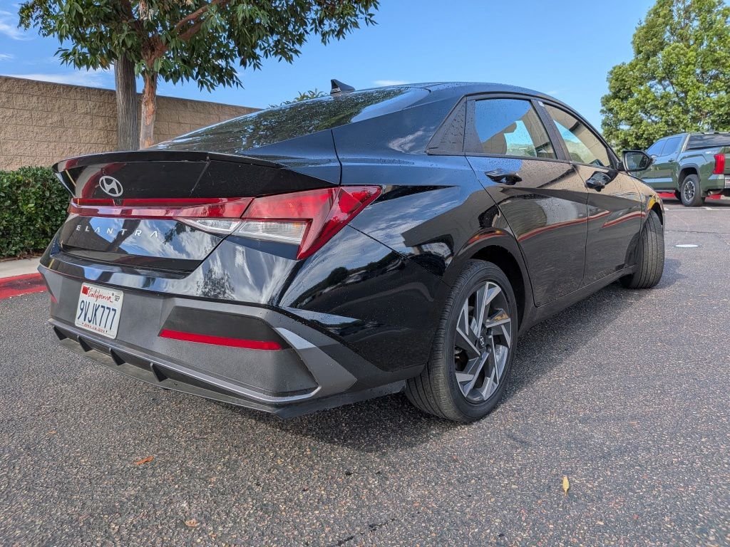 Certified Used 2025 Black Hyundai SEL Sport image 7