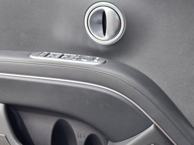 New 2026 White Hyundai SEL FWD image 38