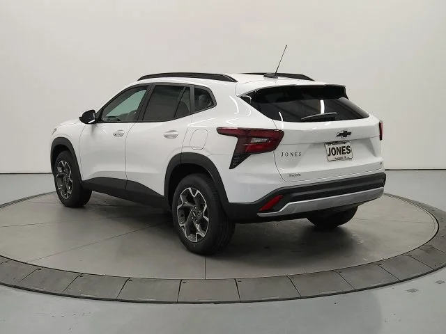 2026 Chevrolet Trax LT - Photo 6