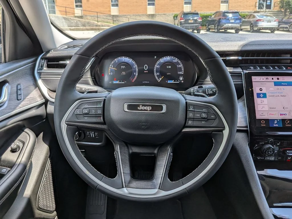 Used 2023 Black Jeep Limited image 14