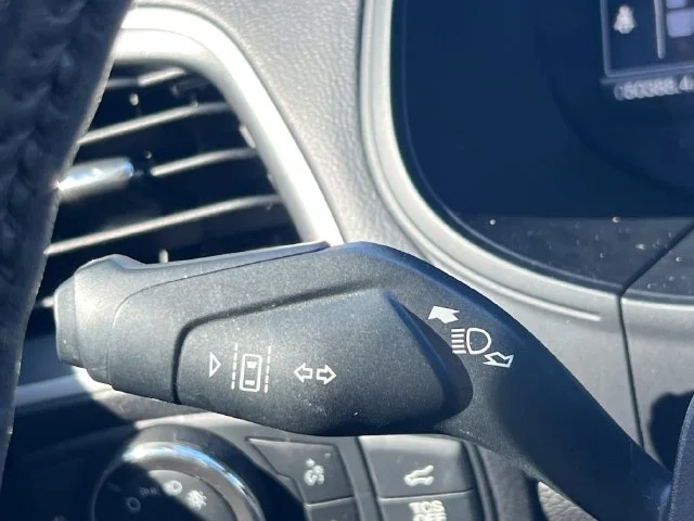 Used 2022 Red Ford SEL image 28