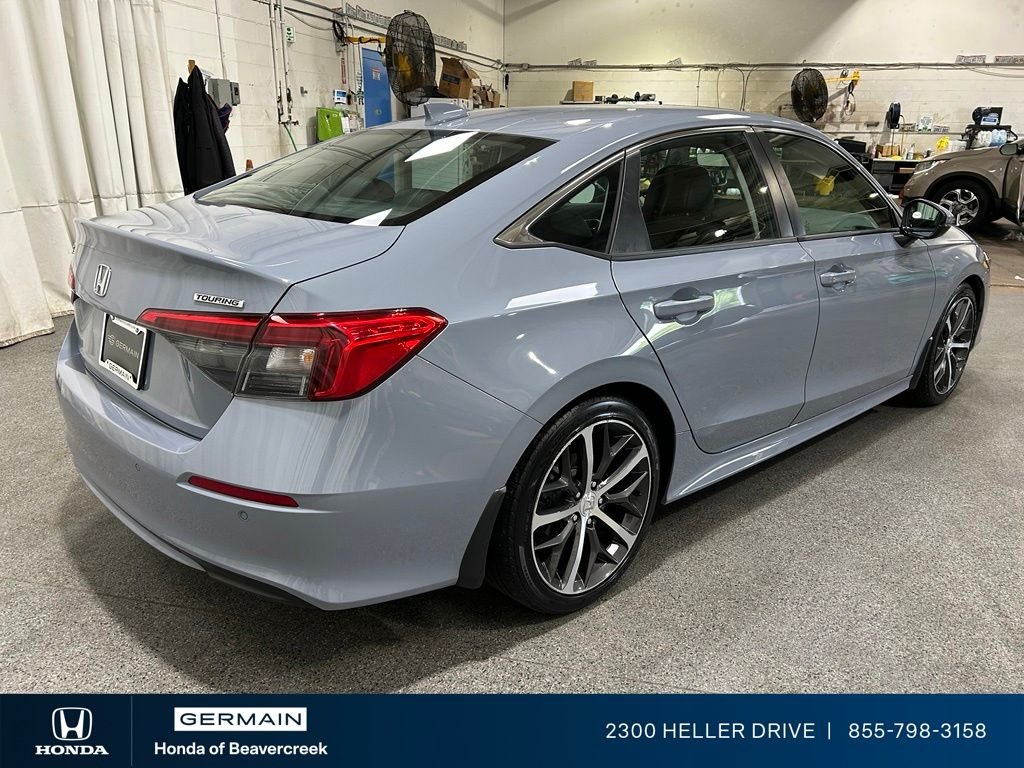 Used 2022 Sonic Gray Pearl Honda Touring image 8