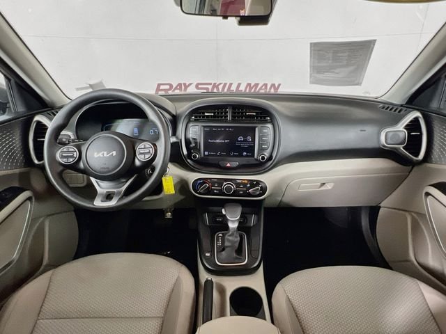 2025 Kia Soul LX - Photo 22