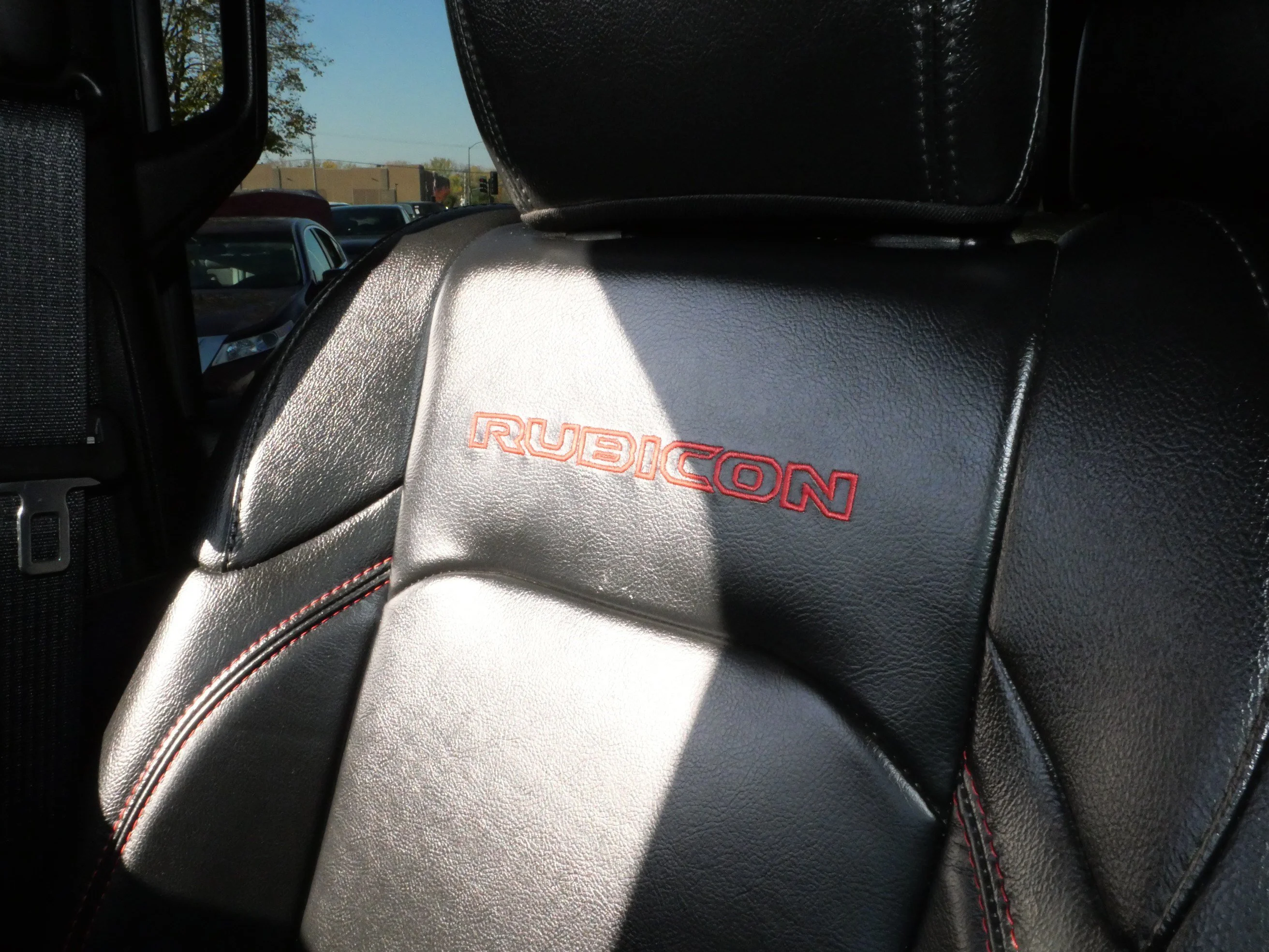 Used 2022 Sting-Gray Clearcoat Jeep Unlimited Rubicon image 32