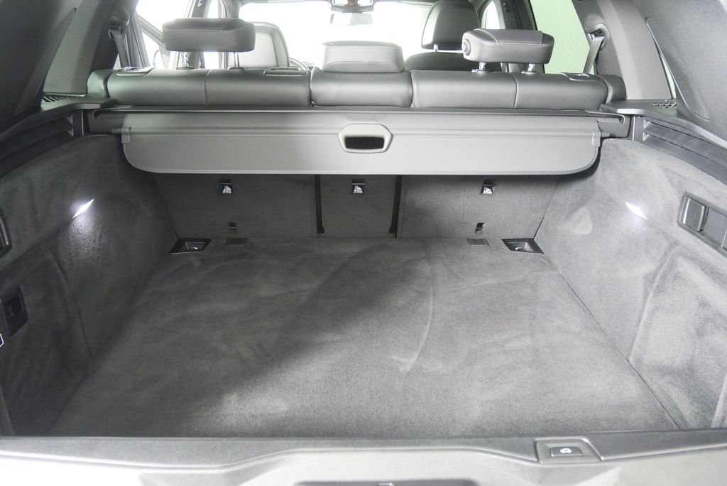 Certified Used 2024 Skyscraper Grey Metallic BMW xDrive40i image 16