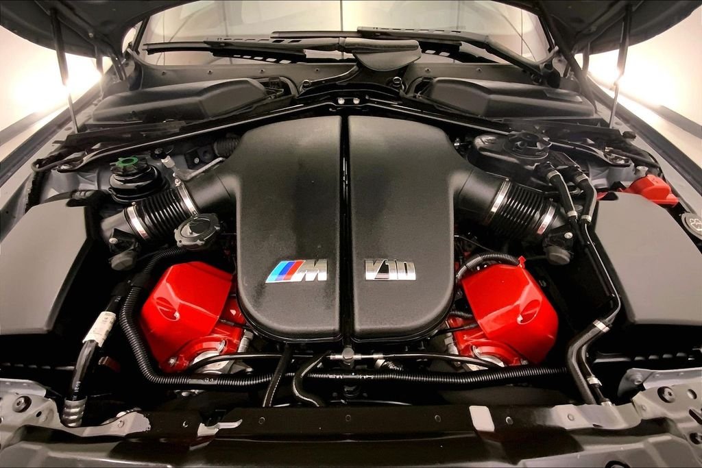 Used 2008 Space Gray Metallic BMW  image 9