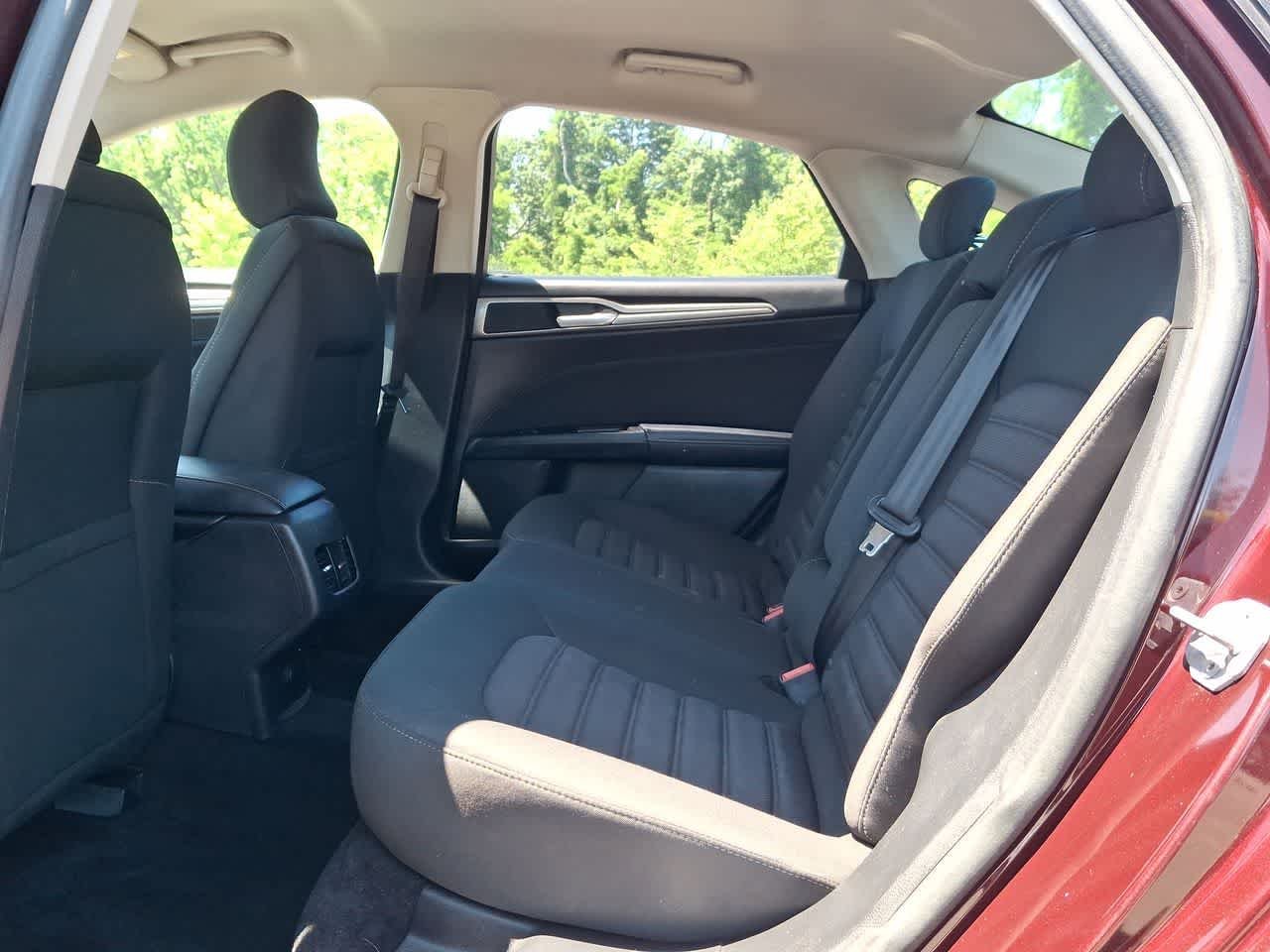 Used 2017 Burgundy Velvet Metallic Tinted Clearcoat Ford SE image 26